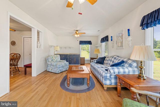 161 TROY RD, Louisa, VA 23093