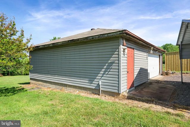 161 TROY RD, Louisa, VA 23093