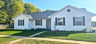 1913 E Newport Drive, Urbana, IL 61802