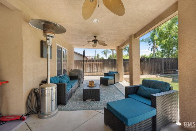 11315 Pacific Shores Drive, Bakersfield, CA 93312