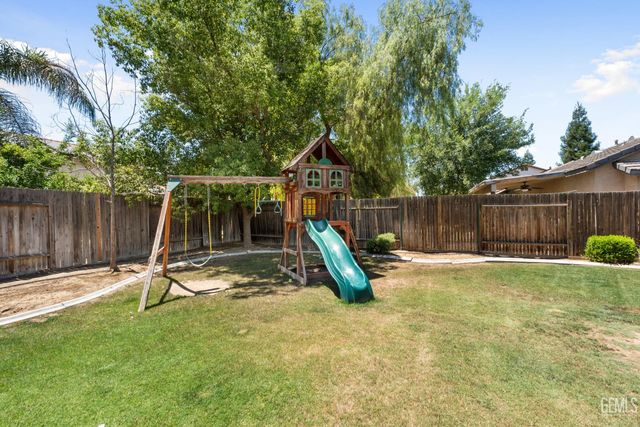 11315 Pacific Shores Drive, Bakersfield, CA 93312
