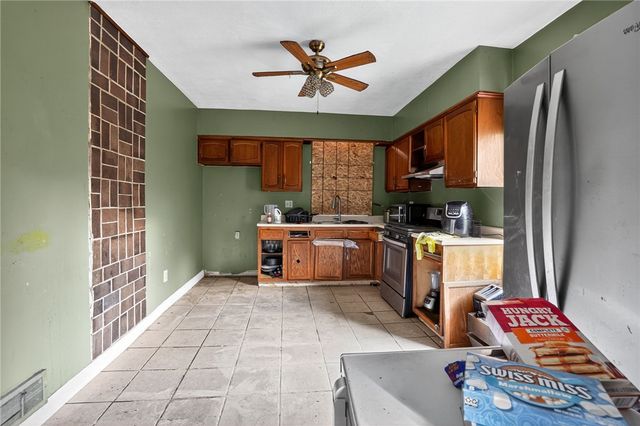 114 Major St, Aliquippa, PA 15001