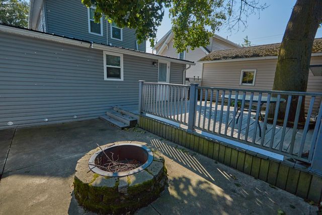 33 Northview Place, Huron, OH 44839