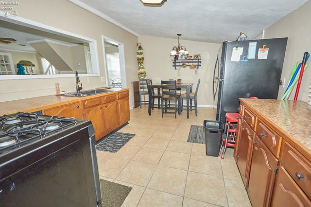 33 Northview Place, Huron, OH 44839