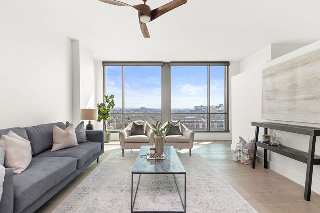 900 20th Ave S Apt 1406, Nashville, TN 37212