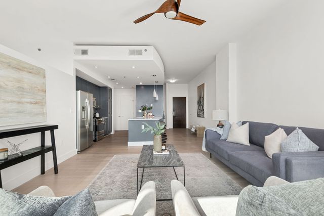 900 20th Ave S Apt 1406, Nashville, TN 37212