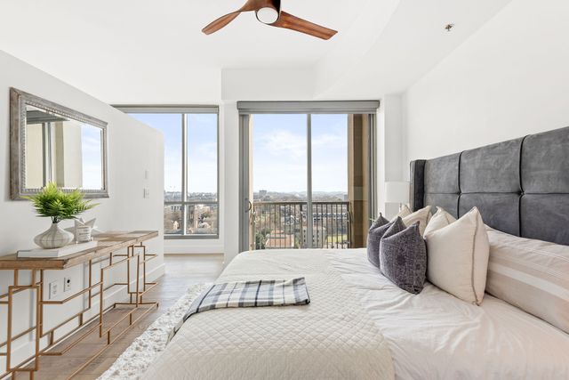 900 20th Ave S Apt 1406, Nashville, TN 37212