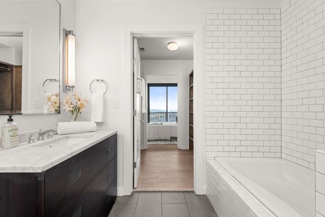 900 20th Ave S Apt 1406, Nashville, TN 37212