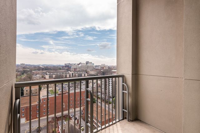900 20th Ave S Apt 1406, Nashville, TN 37212