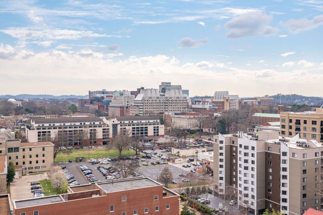 900 20th Ave S Apt 1406, Nashville, TN 37212