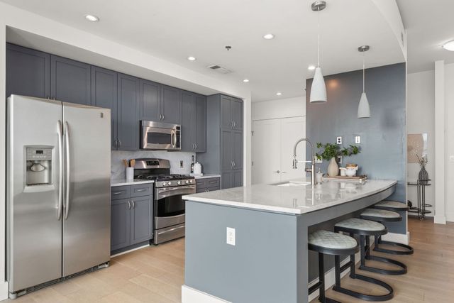 900 20th Ave S Apt 1406, Nashville, TN 37212