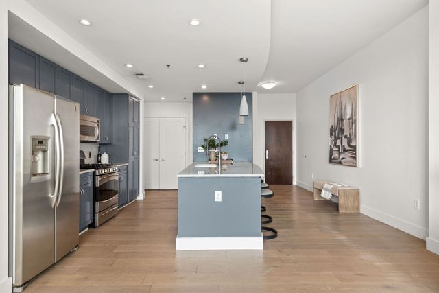 900 20th Ave S Apt 1406, Nashville, TN 37212