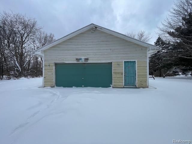 8630 Joey Drive, Pinckney Village, MI 48169