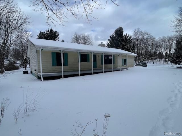 8630 Joey Drive, Pinckney Village, MI 48169