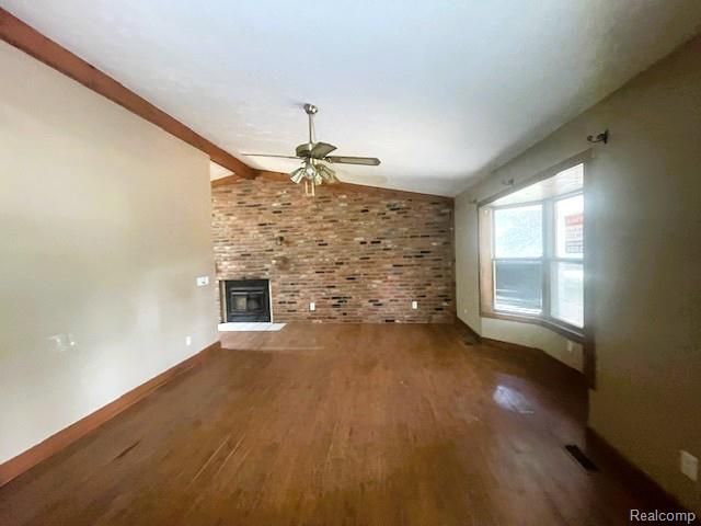 8630 Joey Drive, Pinckney Village, MI 48169