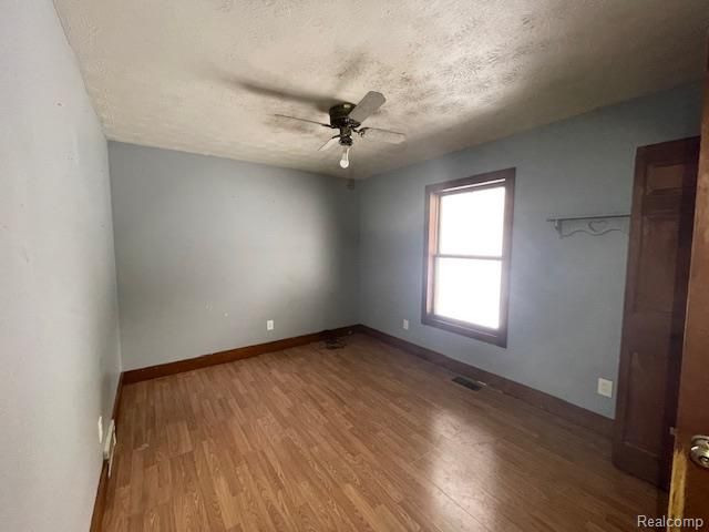 8630 Joey Drive, Pinckney Village, MI 48169