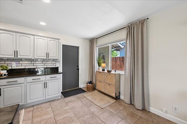 7724 Spring Valley Ave, Citrus Heights, CA 95610
