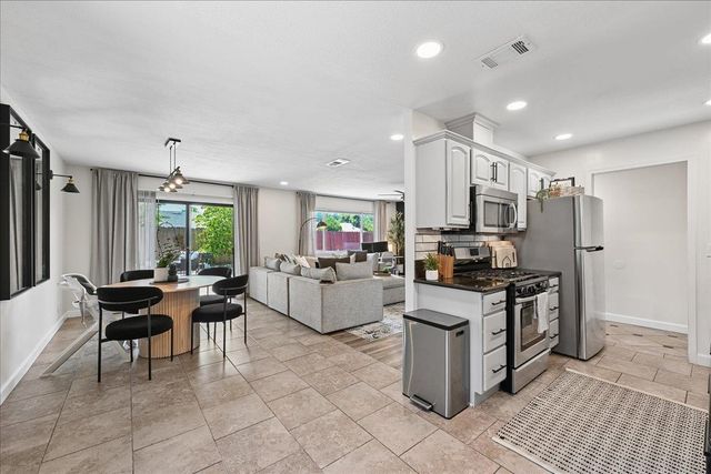 7724 Spring Valley Ave, Citrus Heights, CA 95610