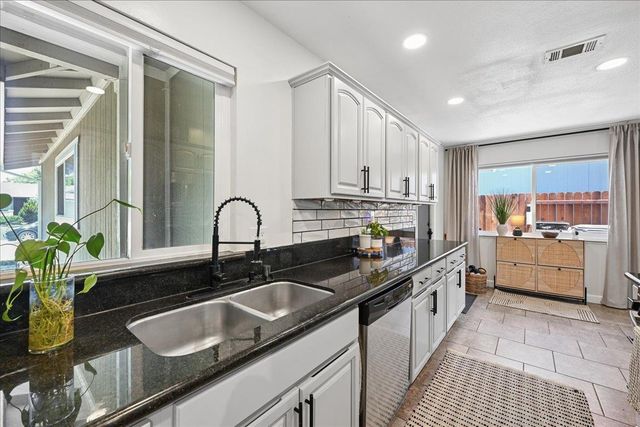 7724 Spring Valley Ave, Citrus Heights, CA 95610