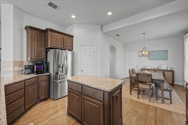 11713 Buckthorn Drive, Fort Worth, TX 76108