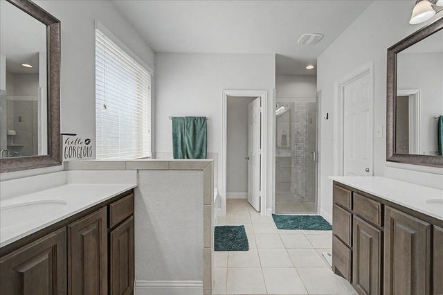 11713 Buckthorn Drive, Fort Worth, TX 76108