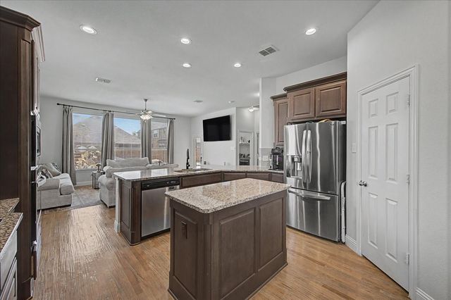 11713 Buckthorn Drive, Fort Worth, TX 76108