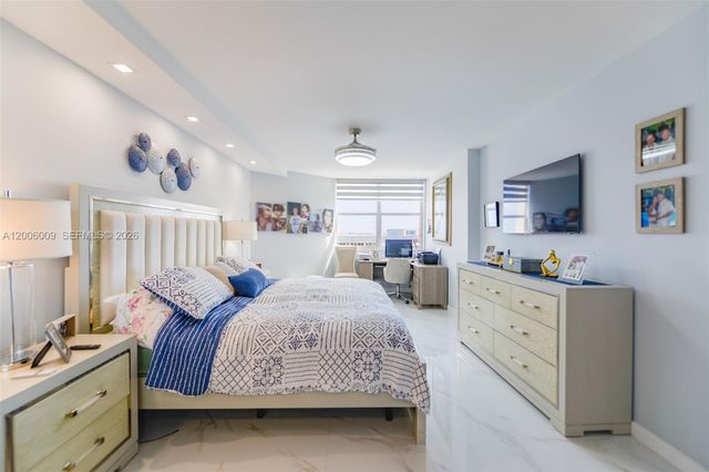 1980 S Ocean Dr PHG, Hallandale Beach, FL 33009