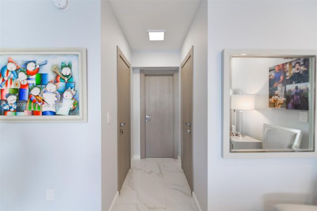 1980 S Ocean Dr PHG, Hallandale Beach, FL 33009