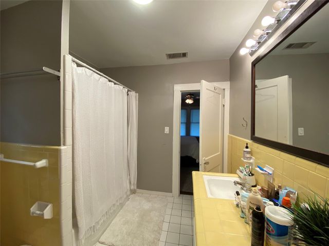 4116 Case Street, West University Place, TX 77005