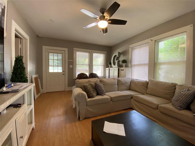 4116 Case Street, West University Place, TX 77005