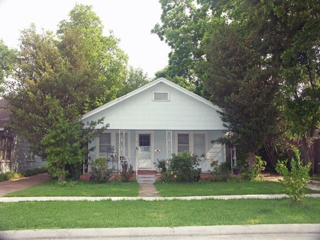 4116 Case Street, West University Place, TX 77005