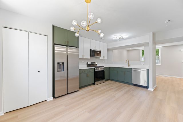 1835 S Ridgeway Avenue, Chicago, IL 60623