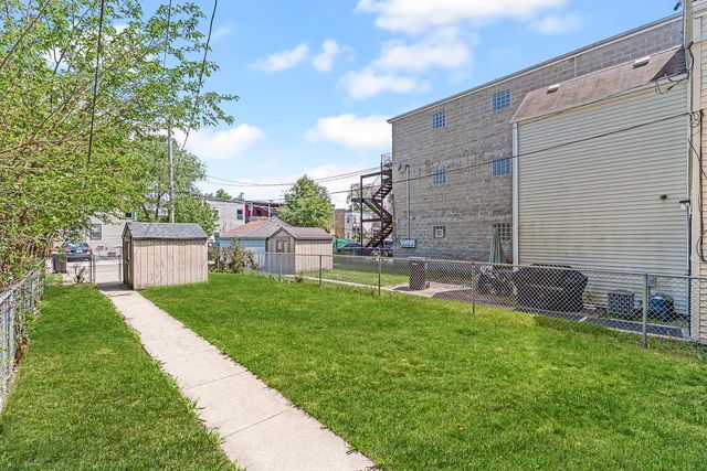1835 S Ridgeway Avenue, Chicago, IL 60623