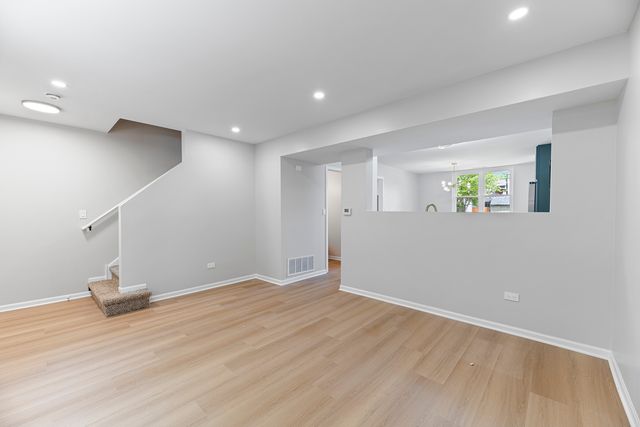 1835 S Ridgeway Avenue, Chicago, IL 60623