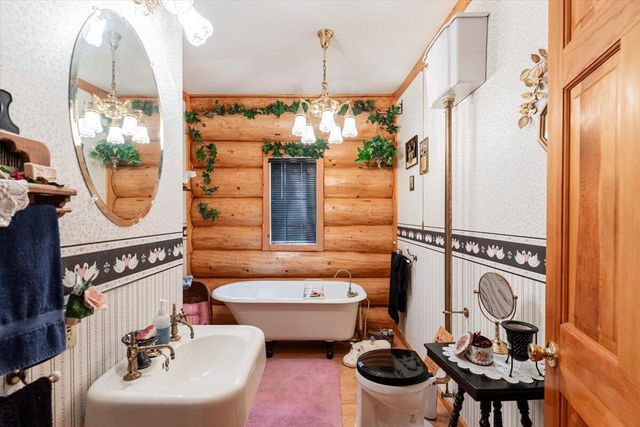 11550 N Hilltop Drive, Irons, MI 49644