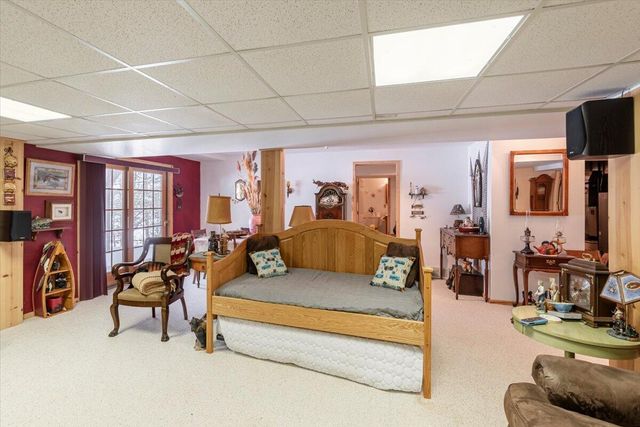 11550 N Hilltop Drive, Irons, MI 49644