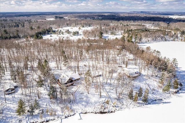 11550 N Hilltop Drive, Irons, MI 49644