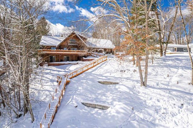 11550 N Hilltop Drive, Irons, MI 49644