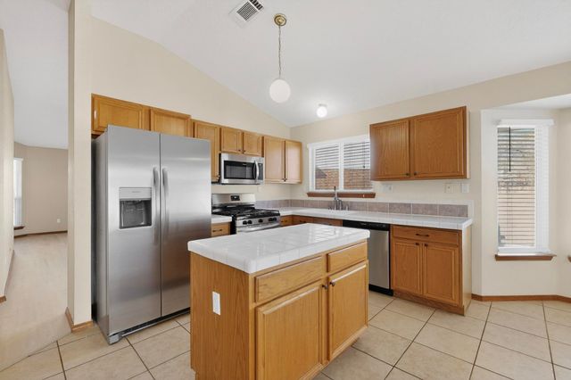 7109 Acton Court NW, Albuquerque, NM 87114