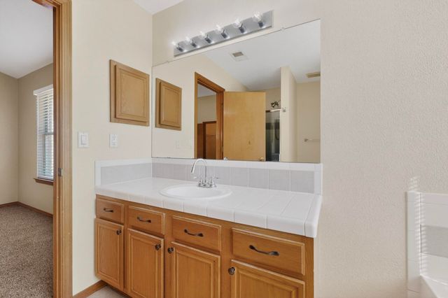 7109 Acton Court NW, Albuquerque, NM 87114