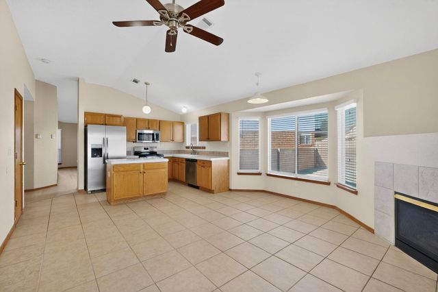 7109 Acton Court NW, Albuquerque, NM 87114