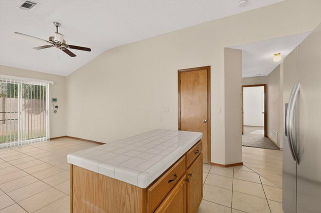 7109 Acton Court NW, Albuquerque, NM 87114