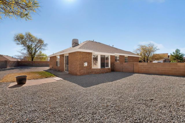 7109 Acton Court NW, Albuquerque, NM 87114