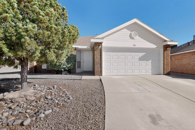 7109 Acton Court NW, Albuquerque, NM 87114