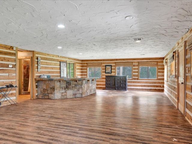 2104 Brentwood Drive, Lufkin, TX 75901