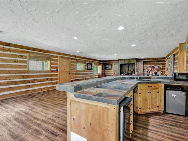 2104 Brentwood Drive, Lufkin, TX 75901