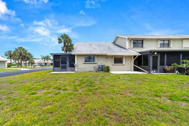 1533 SE Crayrich Court, Port St. Lucie, Port St Lucie, FL 34952