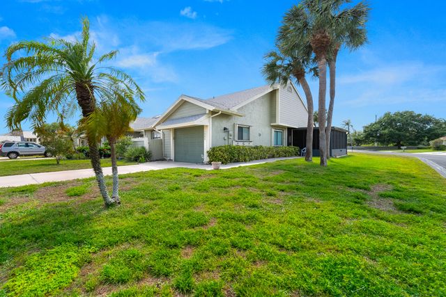 1533 SE Crayrich Court, Port St. Lucie, Port St Lucie, FL 34952