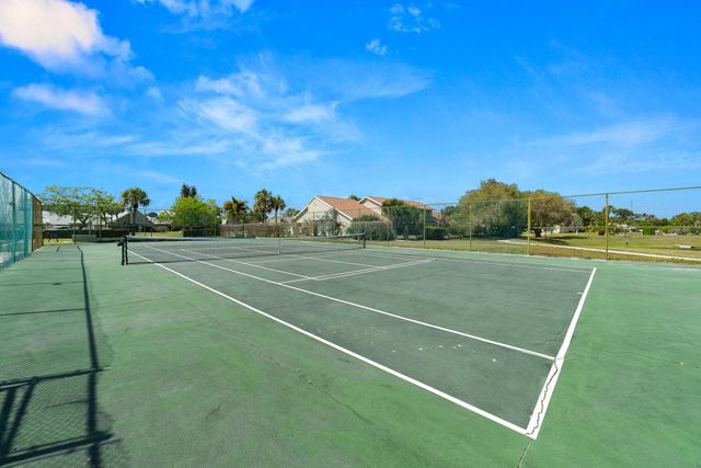 1533 SE Crayrich Court, Port St. Lucie, Port St Lucie, FL 34952