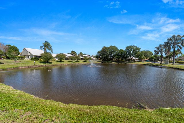 1533 SE Crayrich Court, Port St. Lucie, Port St Lucie, FL 34952
